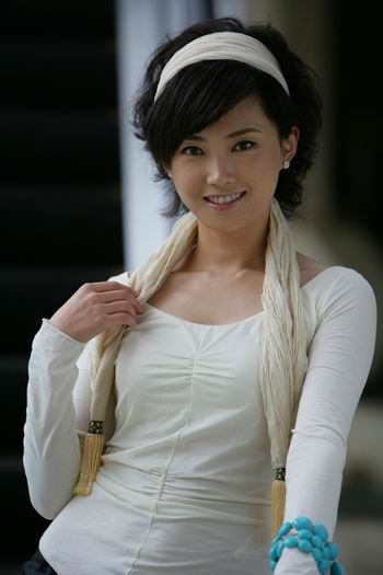 浙江卫视女主播梁薇猝死 今日十时将举行…_新