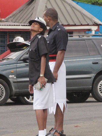 趣味猜猜看 斐济男子从事何种职业能穿裙子_趣