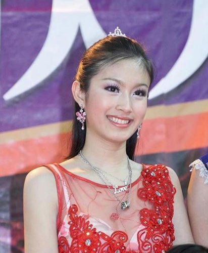 图片故事:揭秘美艳泰国人妖起源