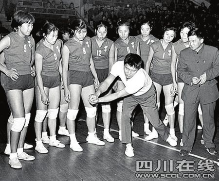 四川女排曾师从大松博文 拼出九冠王(图)_四川