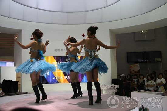 草裙少女<em>激情</em>热舞