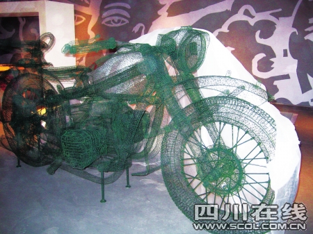 备战创意成都2009 钢丝摩托车亮相(图)