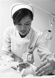 成都教授6年免费为18名先天性心脏病弃婴手术