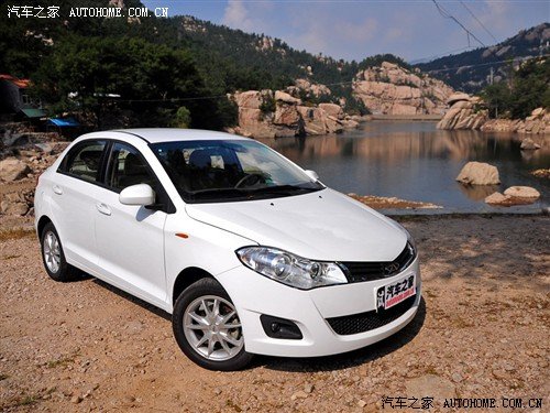 内斗才见真本领 奇瑞风云2对比长安悦翔_热车