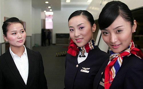 组图:两岸情深 台湾航空公司与东航换<em>空姐</em>_旅