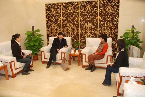 组图:全国优秀复员退伍军人代表叶红平做客人