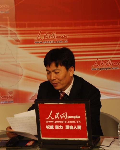 组图:全国优秀复员退伍军人代表叶红平做客人