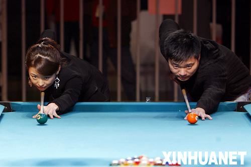 圣诞大战丁俊晖不敌潘晓婷 黑八对抗天后逆转