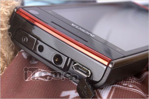 5800xm的升级版 诺基亚x6新报价4380_家电数