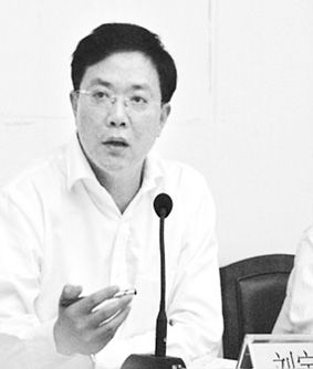夫妻联手捞钱南京市经委主任落马多名官员接受