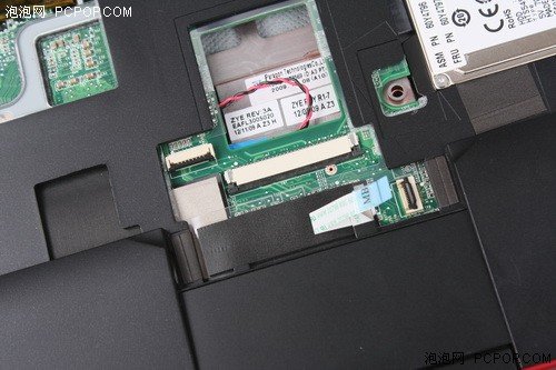 联想首发红本ThinkPad X100e笔记本拆解!_笔