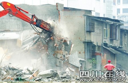 成都市拆迁人口补偿_成都市人口密度图