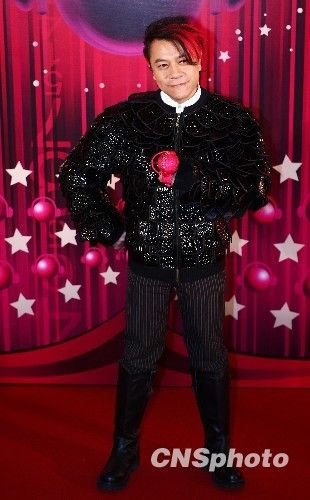 台湾主播蔡康永漏报所得税 被判罚200万人民币