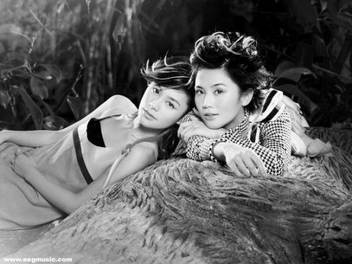 twins相识十年再复合 阿娇看淡艳照门欲翻身_娱