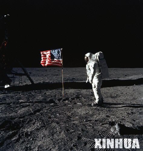 美国放弃重返月球计划 下一个登月者是中国人