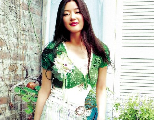 李冰冰全智贤为新片献身 赤裸相对写女书_娱