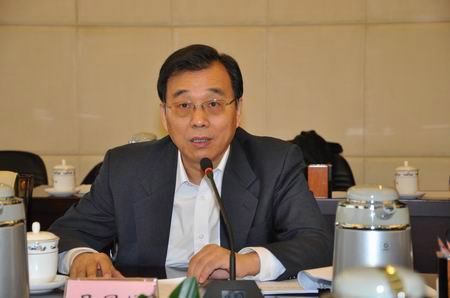 2009年党政干部因公出国比近3年平均支出节约