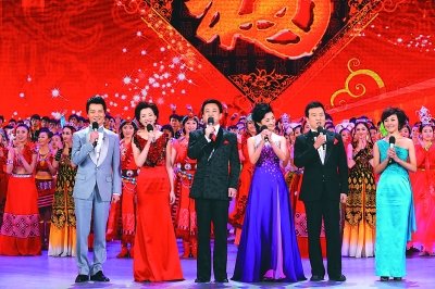 今日媒体热点:赵本山缺席辽视春晚丨女孩卸妆见网友 (39)