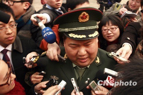  毛新宇 透露七月将晋升少将