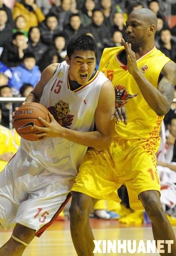 罗杰斯发威吉林东北虎吞金 喜迎主场三连胜