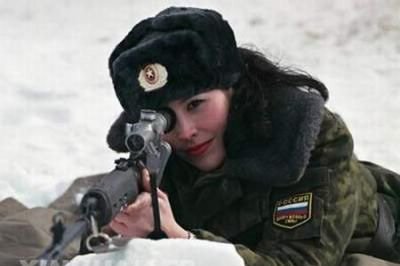 俄罗斯<em>女兵</em>在参加国内射击比赛