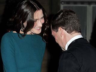 <em>法国</em>第一夫人<em>不穿胸衣</em>会见俄总统惹争议(组图