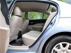 奔腾B50店内有部分现车 购车暂无优惠