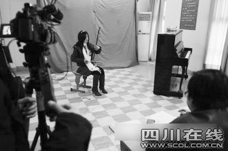 艺考生别丢文化课 补习特训班助你涨分_新闻滚