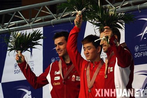 梁文豪力压冬奥会冠军 首夺世锦赛男500米金牌
