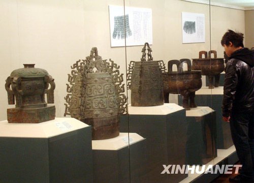 陕西宝鸡出土青铜器珍品展在苏州举行_新闻滚