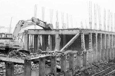 违章建筑_违章建筑 违法收入(3)