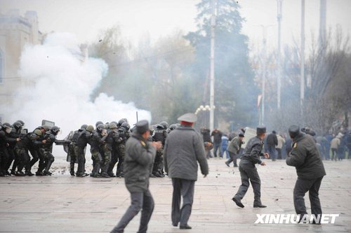 吉尔吉斯斯坦人口多少_吉尔吉斯斯坦地图