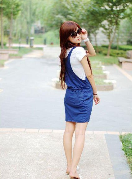 校鸡门<em>艳照</em>疑非本人 <em>90后</em>杜蕾斯<em>女孩</em>窜红_滚