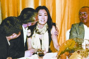 嚣张娱乐圈:涉毒、淫媒风波后再爆饭局丑闻_