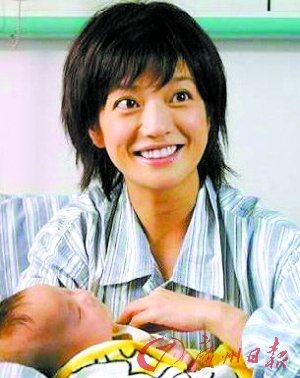  赵薇生女 细节大曝光 妊娠反应大提前剖腹_娱乐