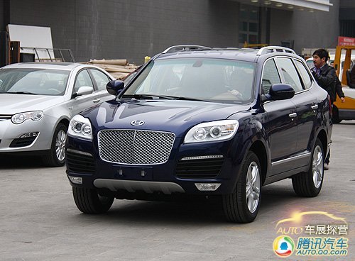 [车展探营]山寨保时捷 华泰B35 SUV亮相_成都