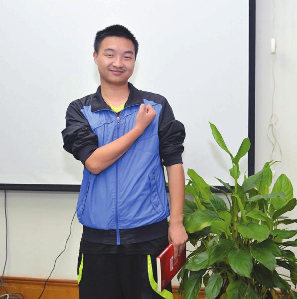 自贡文科第一名进北大 理科第一名进中科大