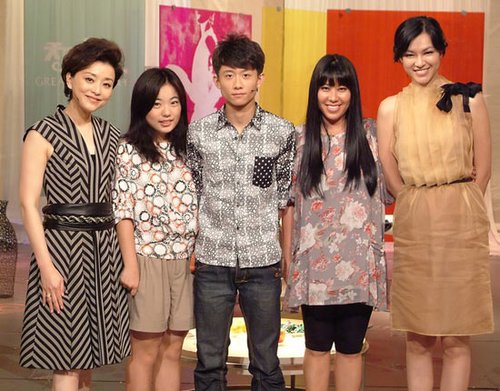<em>张一山</em>蒋方做客《<em>天下女人</em>》 童星初长成聊高