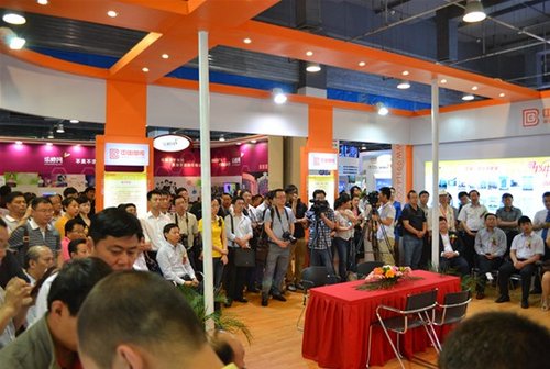 中国网库京交会现场签约火爆 签约额逾3亿人民