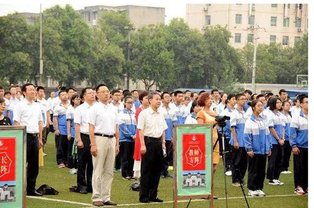 开学季来临 成都各学校开学典礼的画风啥样