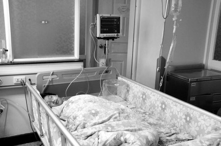 <em>12岁女孩</em>换新<em>发型</em>遭同学嘲笑 负气喝下百草枯