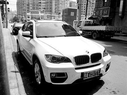 85后小老板豪车当专车 每天开5小时月收入过万