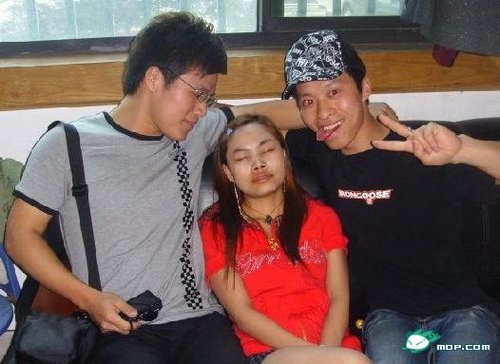 但出道较早的<em>芙蓉姐姐</em>近期通过一些列写真以及