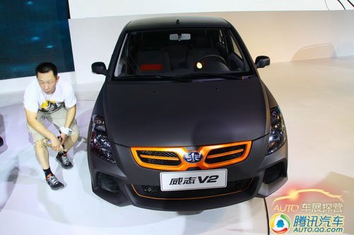 走活泼路线 成都车展抢先详细图解威志v2
