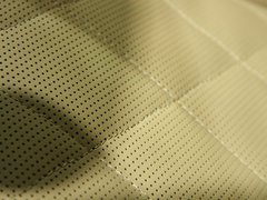 604千瓦售价达438万 劳伦士S70实拍解析