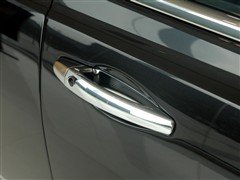 极尽奢华 实拍2011款宾利慕尚Mulsanne