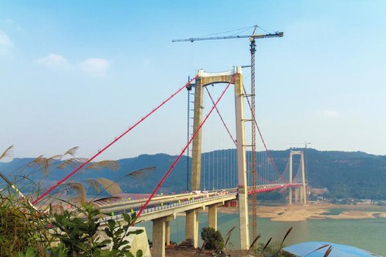 宜泸高速12月26日通车 2013年1月8日起收费(