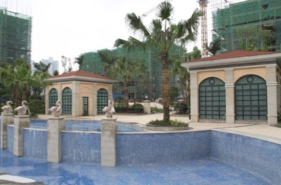 恒利.兰庭花园洋房小区游泳池已完工