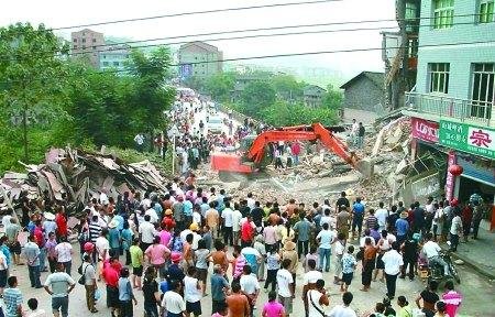 重庆忠县货车撞垮房屋已致1死5伤