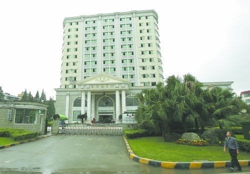 地震中星级最高、受损最严重都江堰国堰宾馆即